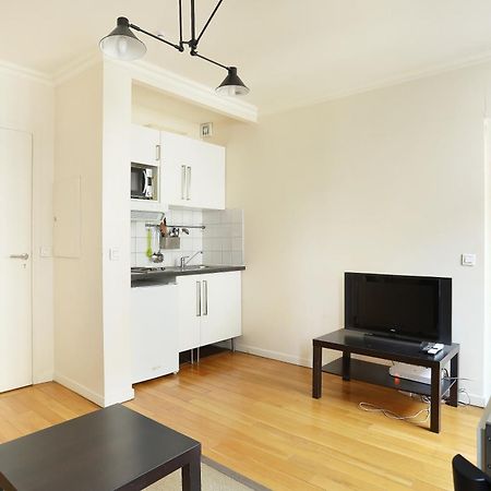 Pick A Flat'S Apartments In Batignolles - Rue Biot Paris Exterior photo