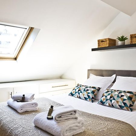 Pick A Flat'S Apartments In Batignolles - Rue Biot Paris Exterior photo