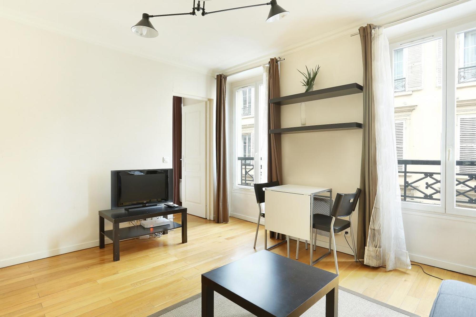 Pick A Flat'S Apartments In Batignolles - Rue Biot Paris Exterior photo